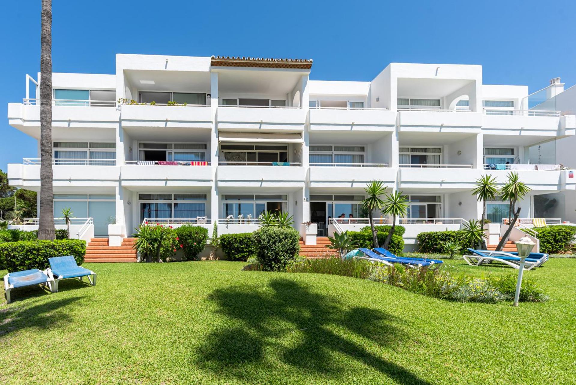 Miraflores Apartments By The Beach Costa Del Sol Ситио-де-Калаонда Экстерьер фото